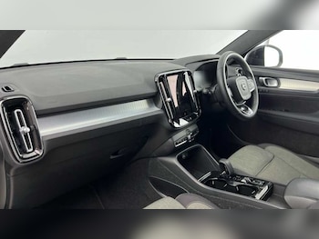 Used Volvo XC40 2022 for sale - 79498091: Photo