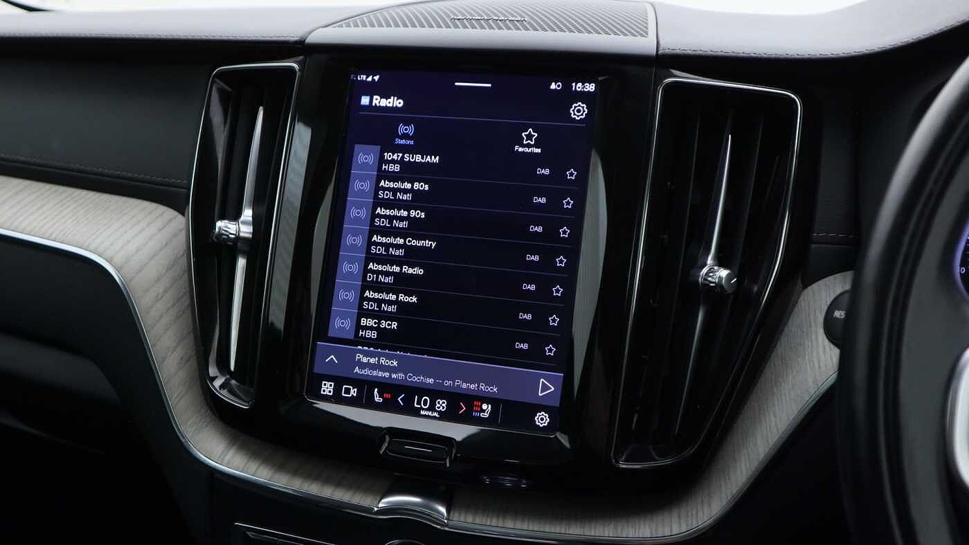 Used Volvo XC60 2022 for sale - 76730647: Photo 36