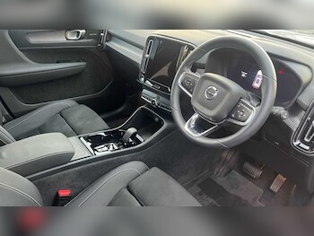 Used Volvo XC40 2024 for sale - 77755112: Photo