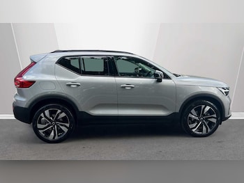 Used Volvo XC40 2024 for sale - 75942719: Photo