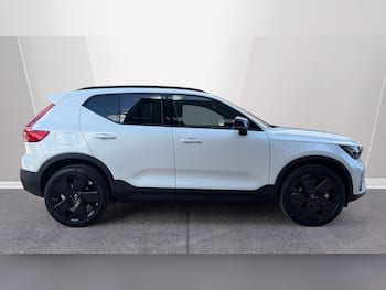 Used Volvo XC40 2026 for sale - 79781958: Photo