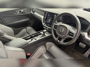 Used Volvo S60 2019 for sale - 78677692: Photo