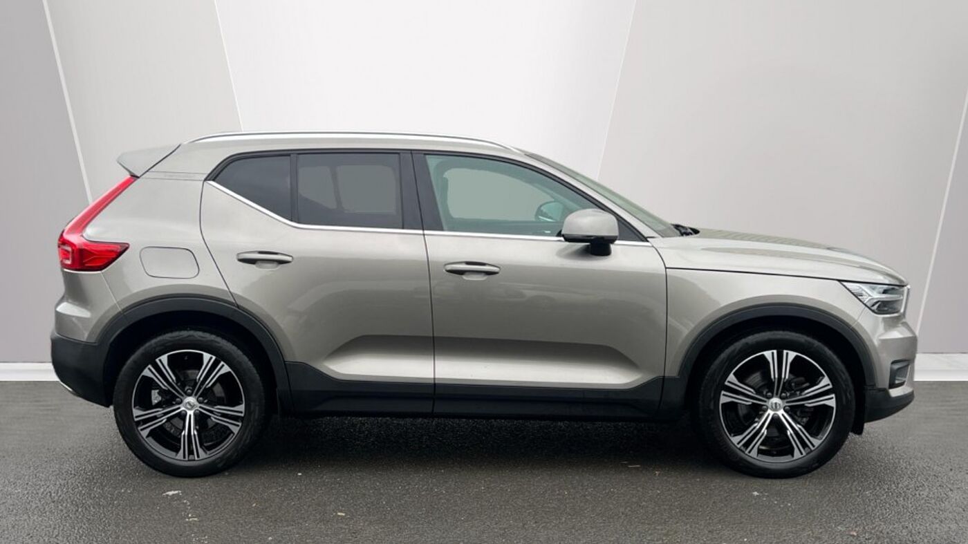 Used Volvo XC40 2020 for sale - 77893591: Photo 2