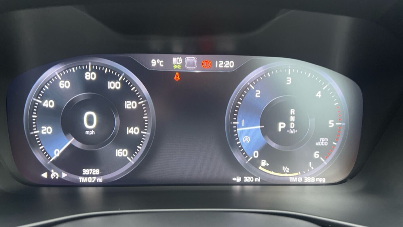 Used Volvo XC40 2020 for sale - 77893591: Photo 3