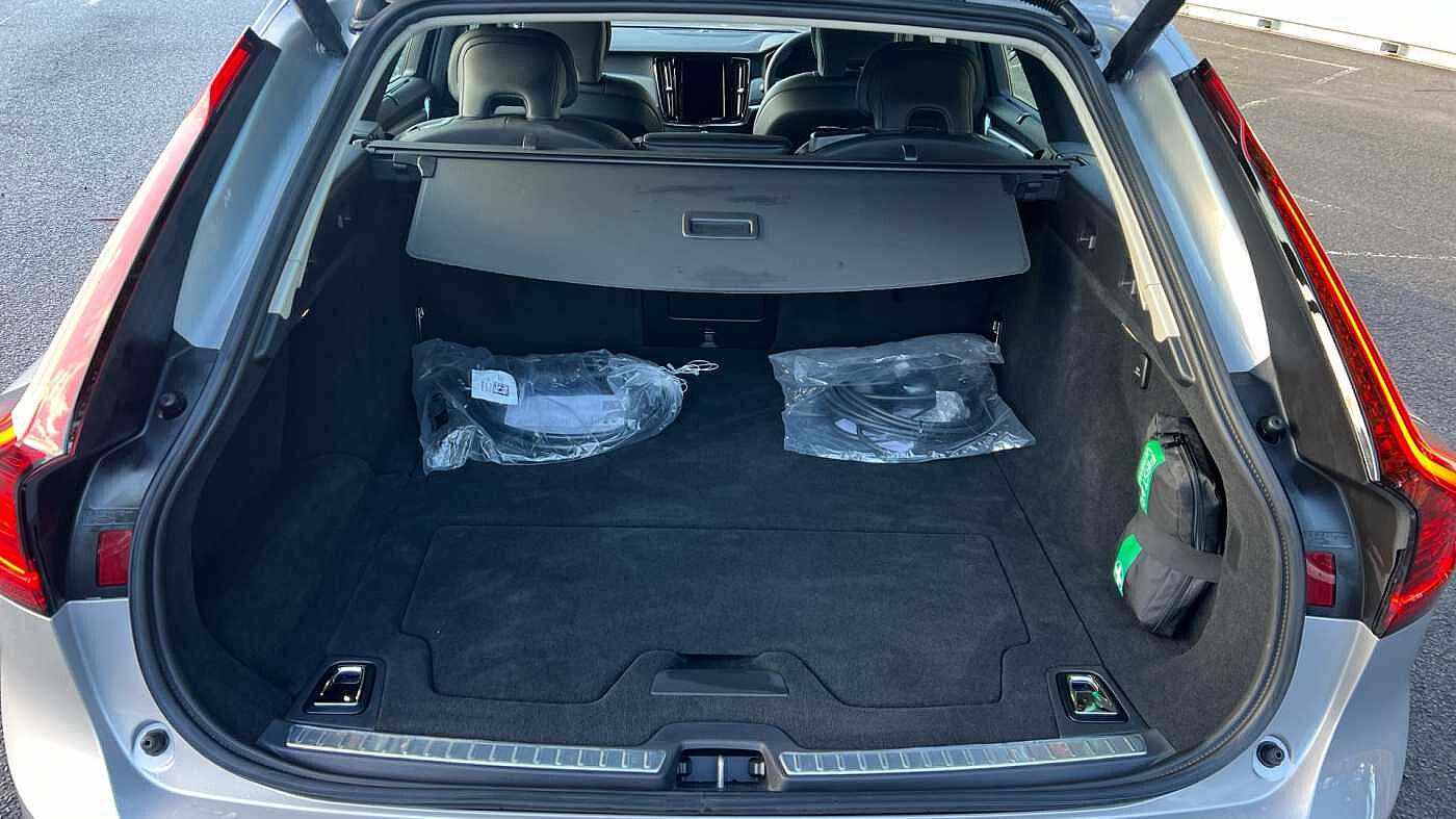 Used Volvo V90 2025 for sale - 76586535: Photo 13
