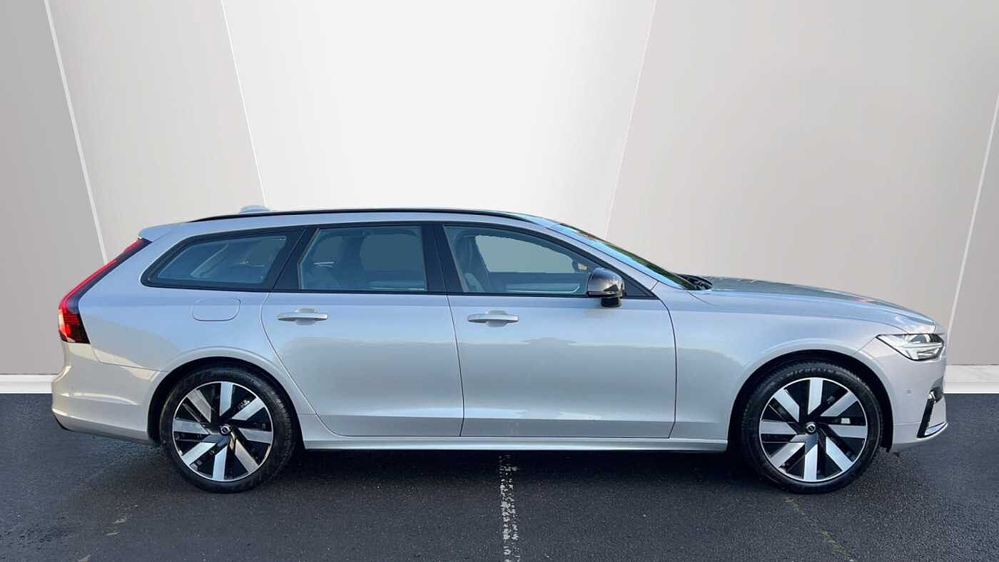 Used Volvo V90 2025 for sale - 76586535: Photo 3