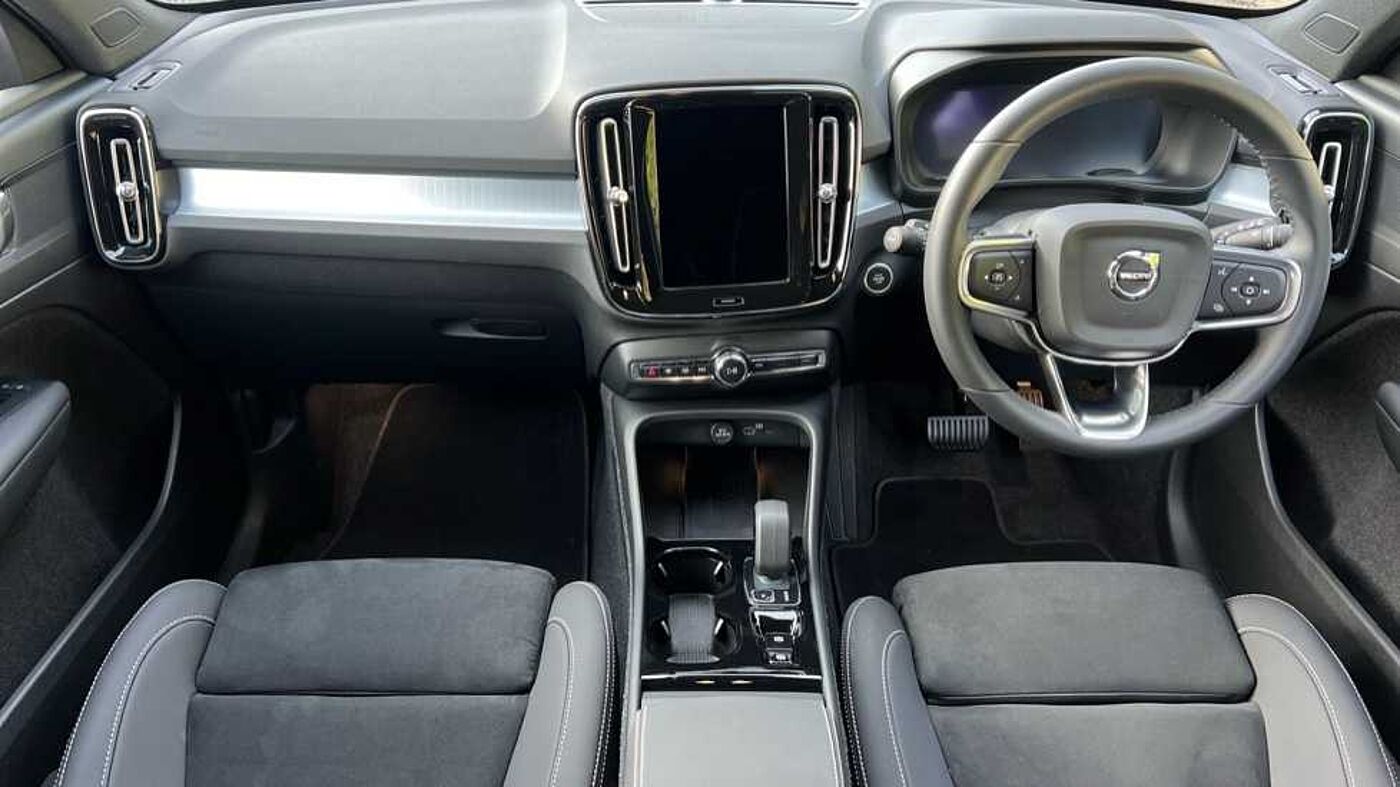 Used Volvo XC40 2025 for sale - 76154349: Photo 6