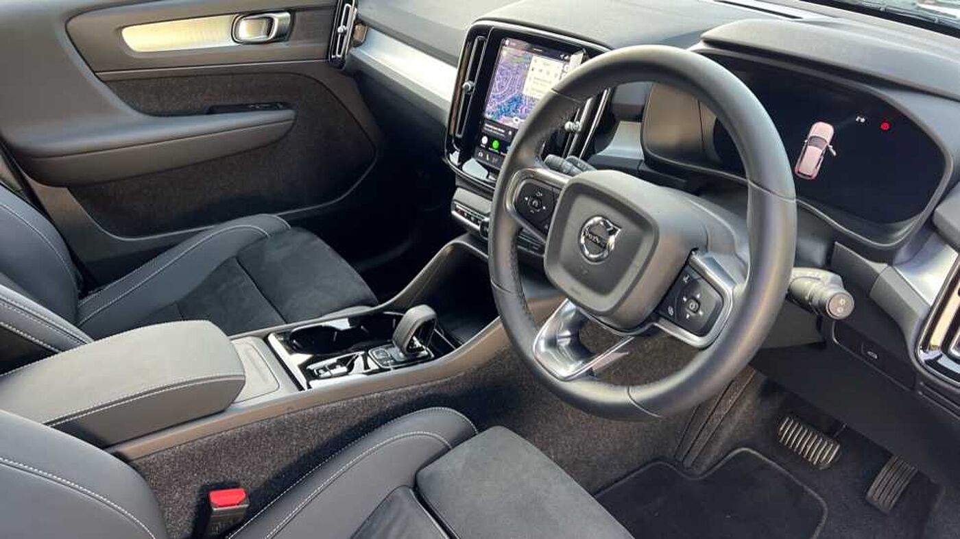 Used Volvo XC40 2025 for sale - 76154349: Photo 8