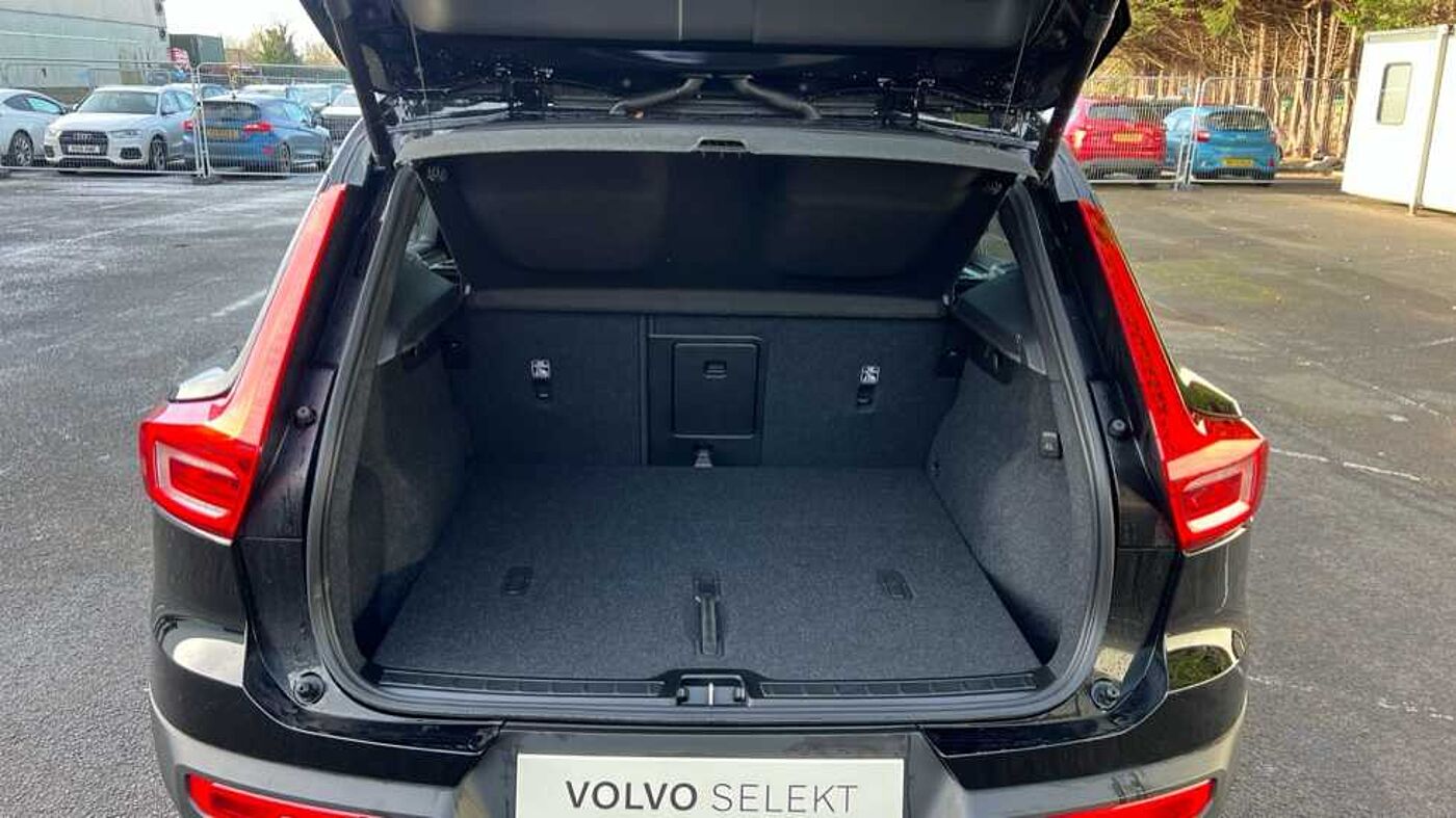 Used Volvo XC40 2025 for sale - 76154349: Photo 9