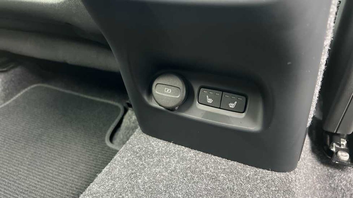 Used Volvo XC40 2024 for sale - 76033200: Photo 17