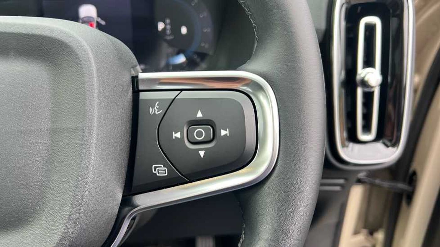 Used Volvo XC40 2024 for sale - 76033200: Photo 21