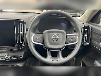 Used Volvo XC40 2024 for sale - 76033200: Photo