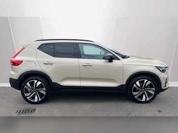 Used Volvo XC40 2024 for sale - 76033200: Photo