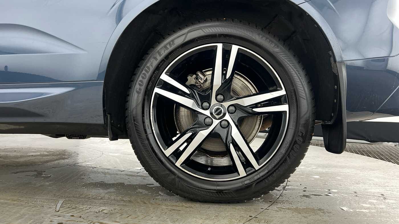 Used Volvo XC60 2022 for sale - 77292895: Photo 4