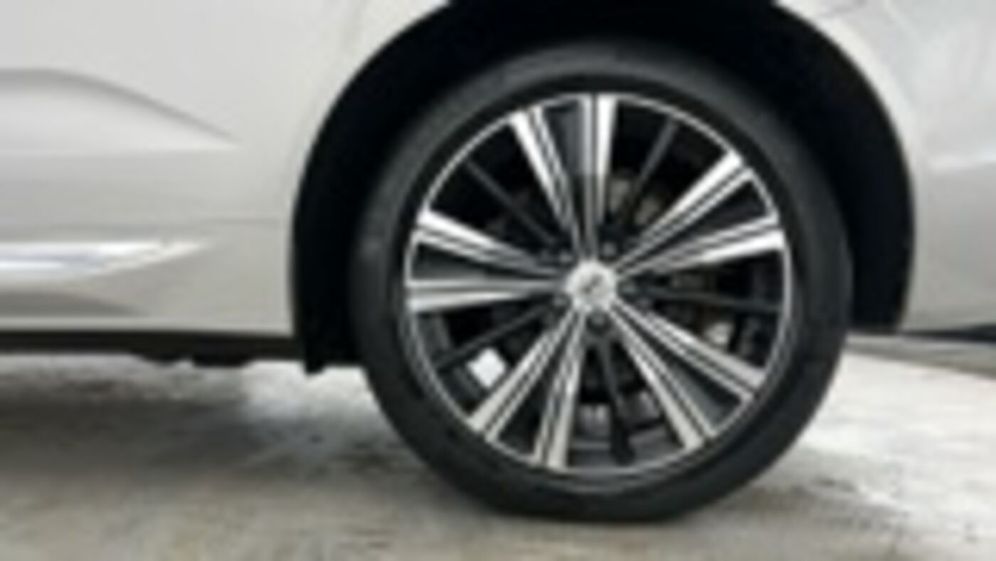 Used Volvo XC60 2021 for sale - 77588009: Photo 4