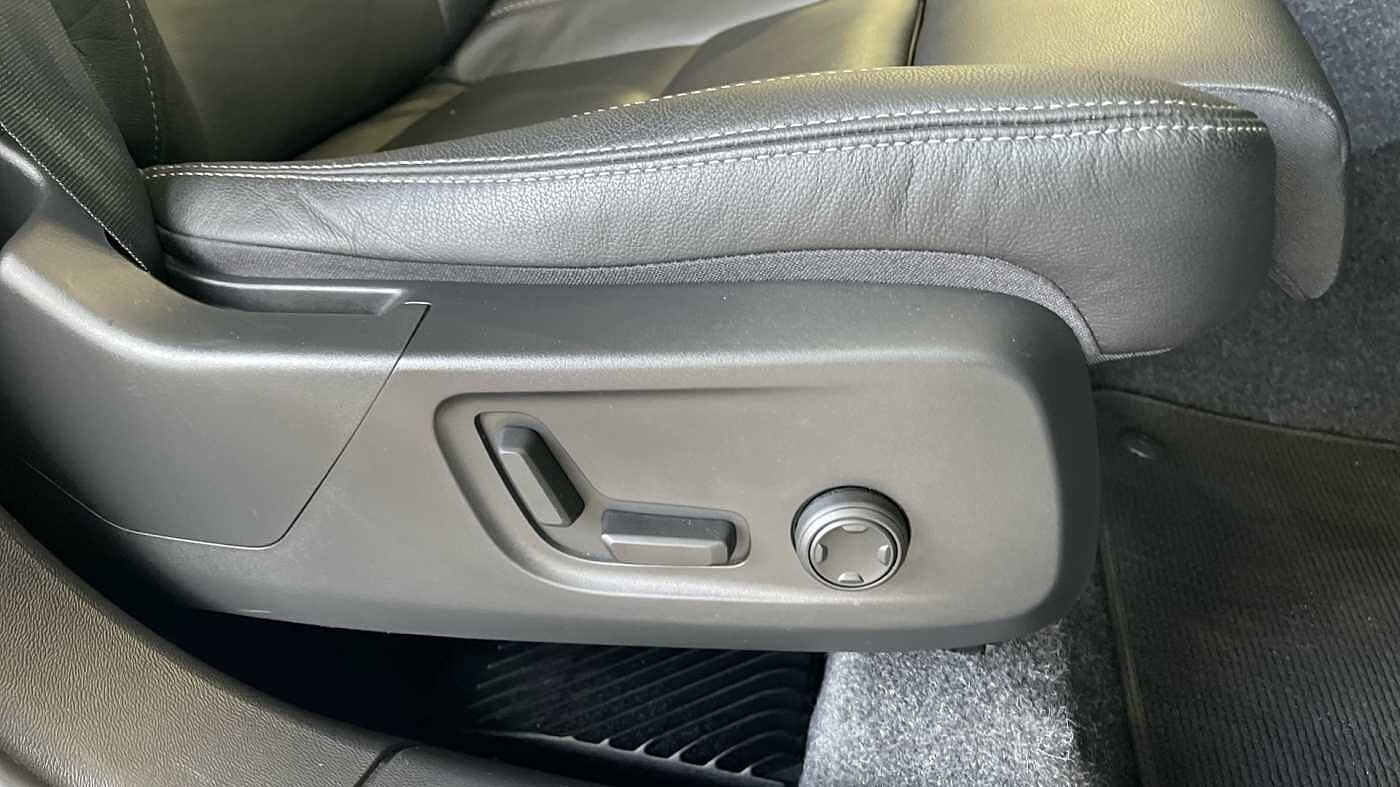 Used Volvo XC40 2024 for sale - 76730758: Photo 25