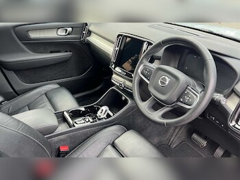 Used Volvo XC40 2022 for sale - 76447062: Photo