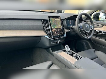 Used Volvo XC90 2025 for sale - 75721542: Photo