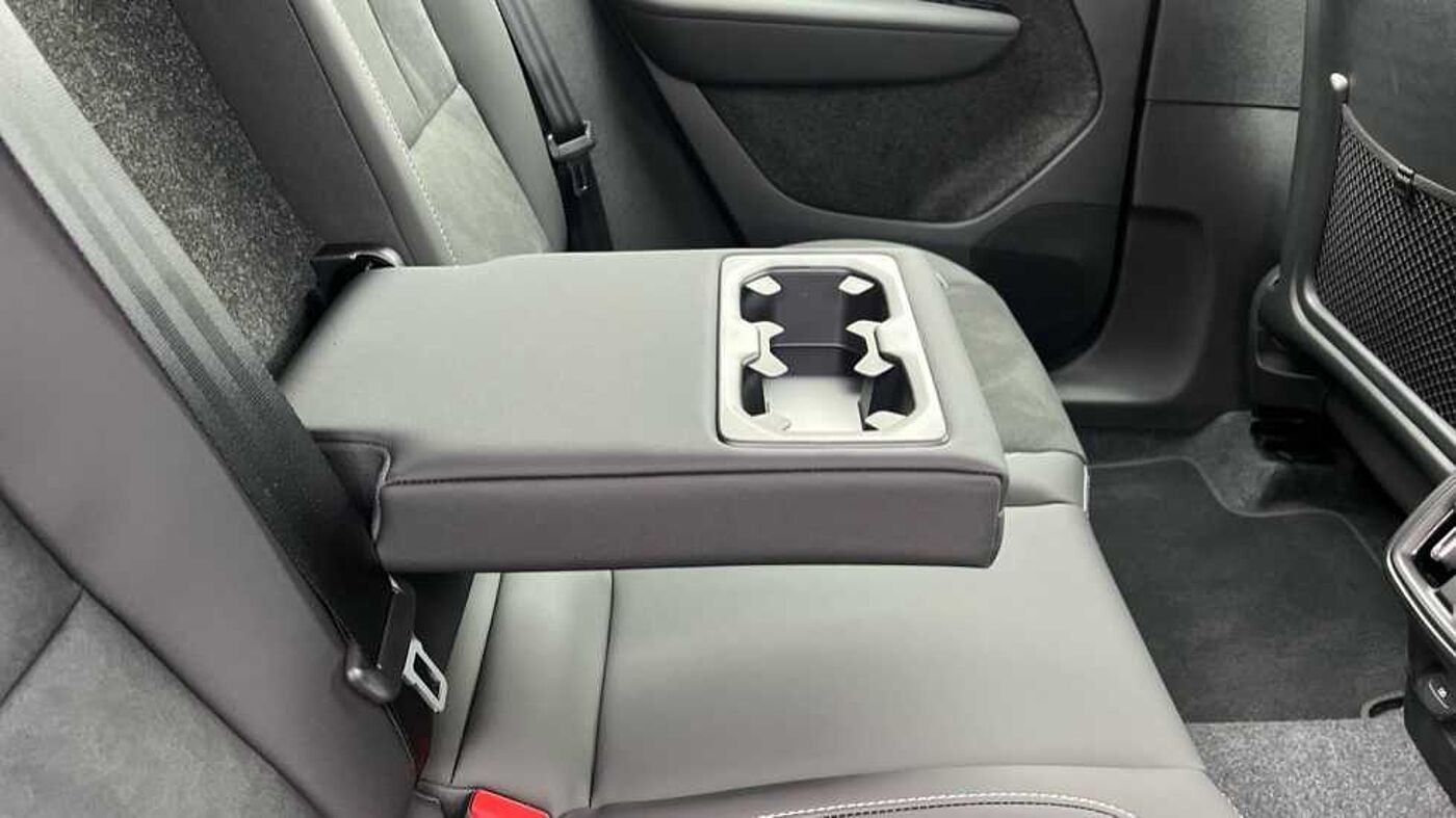 Used Volvo XC40 2025 for sale - 76154292: Photo 11