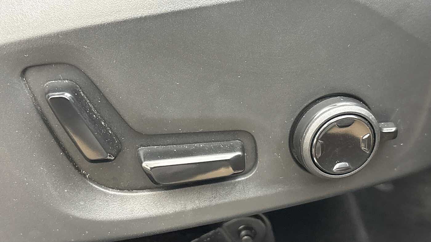 Used Volvo XC60 2025 for sale - 76837668: Photo 28