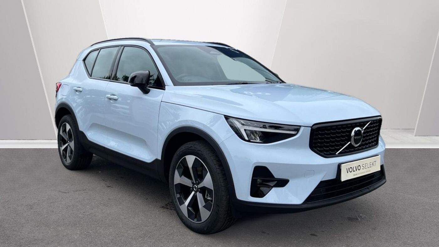 Used Volvo XC40 2025 for sale - 76154322: Photo 1