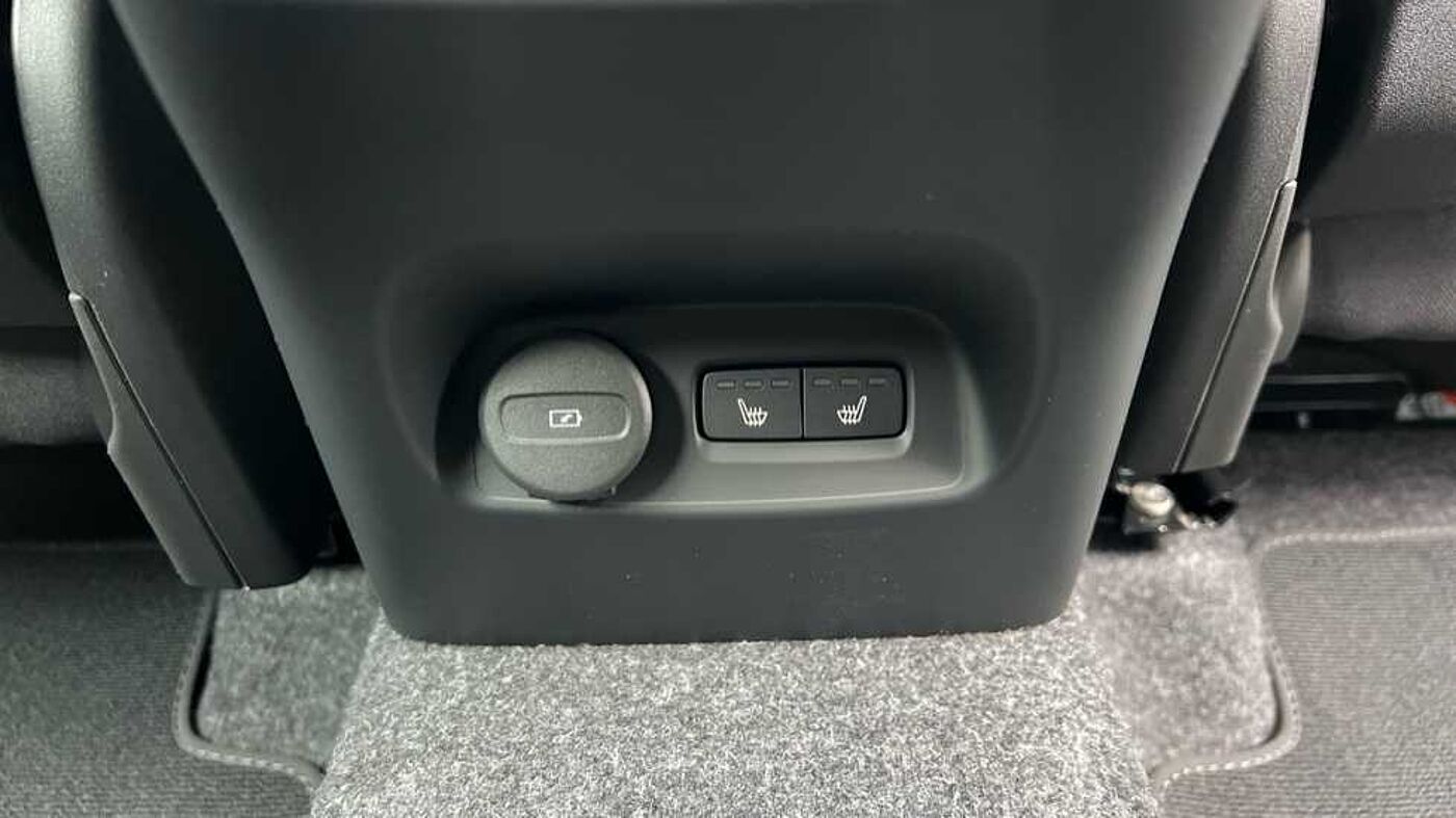 Used Volvo XC40 2025 for sale - 76154322: Photo 10