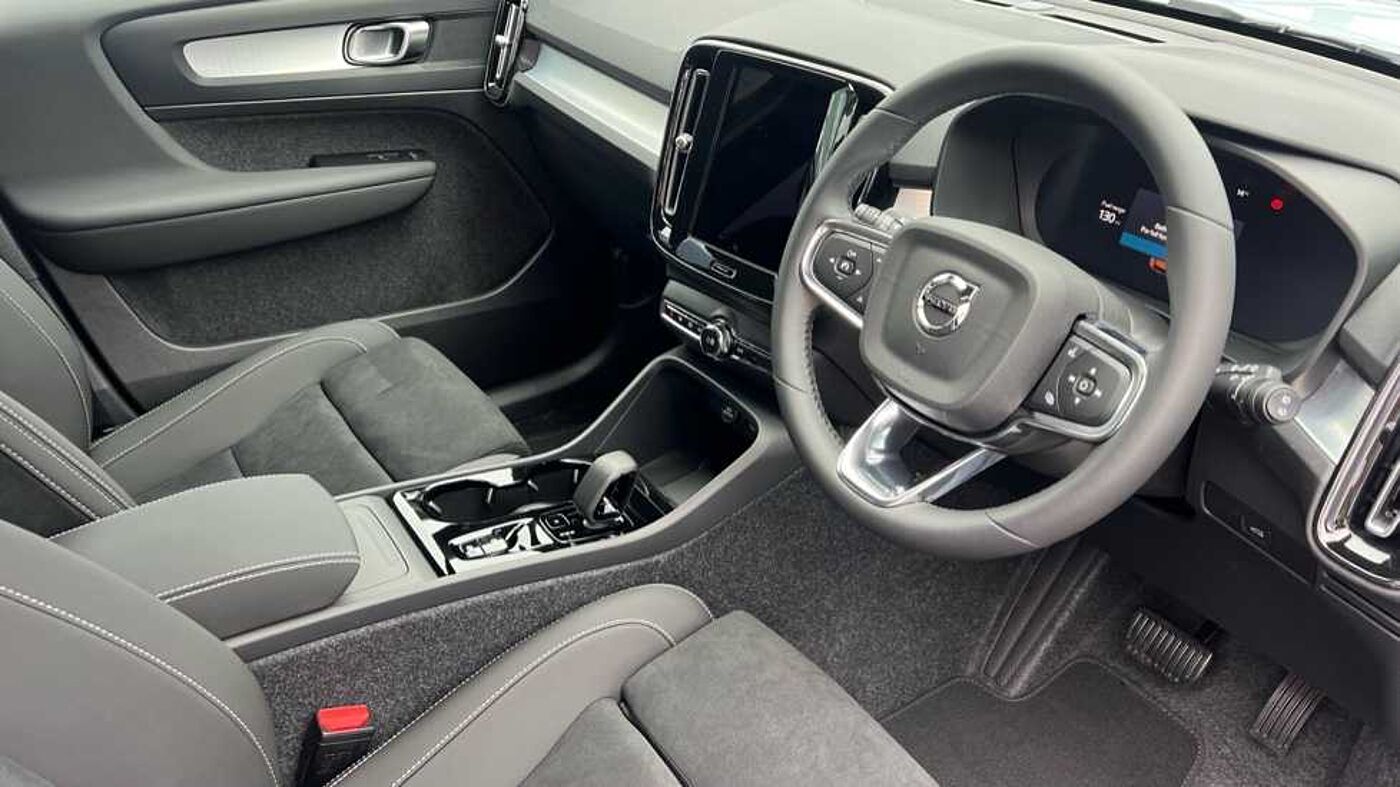 Used Volvo XC40 2025 for sale - 76154322: Photo 11