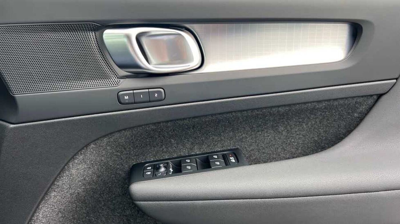 Used Volvo XC40 2025 for sale - 76154322: Photo 13