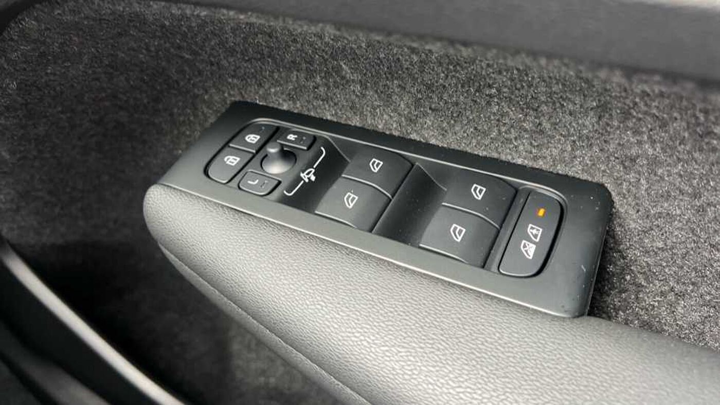 Used Volvo XC40 2025 for sale - 76154322: Photo 16