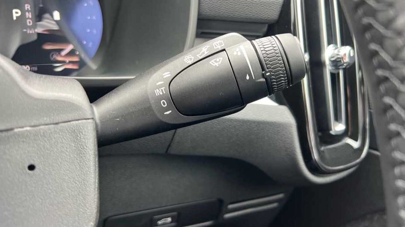 Used Volvo XC40 2025 for sale - 76154322: Photo 17