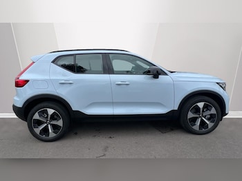 Used Volvo XC40 2025 for sale - 76154322: Photo