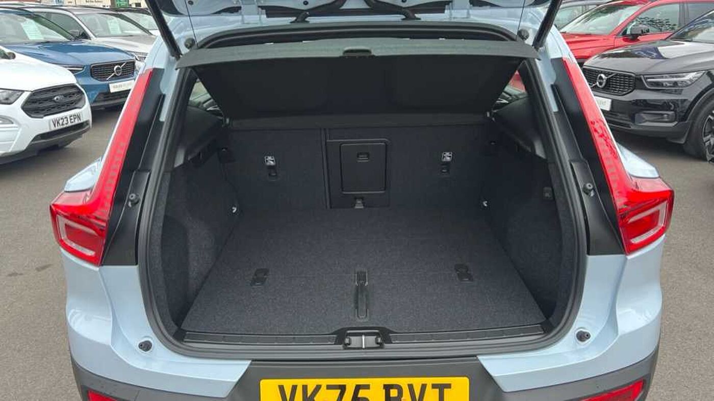 Used Volvo XC40 2025 for sale - 76154322: Photo 5