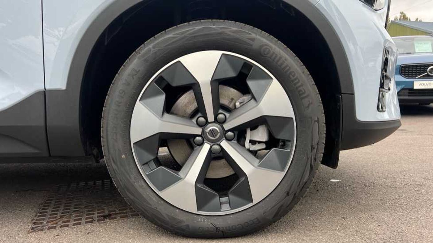 Used Volvo XC40 2025 for sale - 76154322: Photo 7