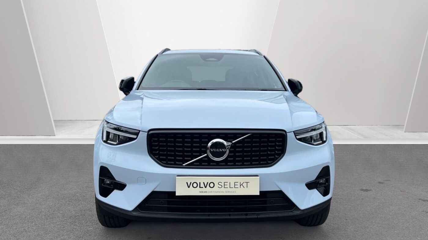 Used Volvo XC40 2025 for sale - 76154322: Photo 8