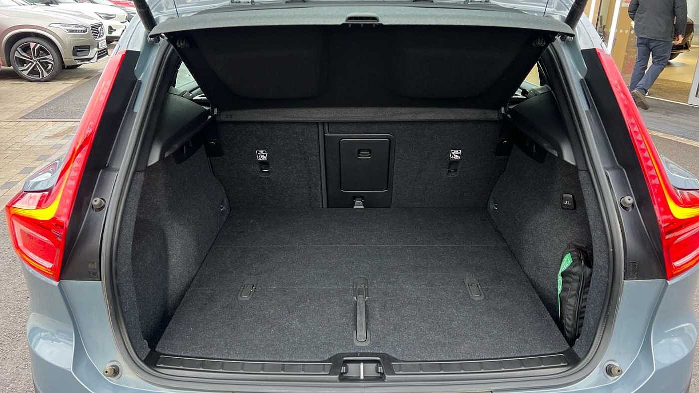 Used Volvo XC40 2023 for sale - 76730762: Photo 13