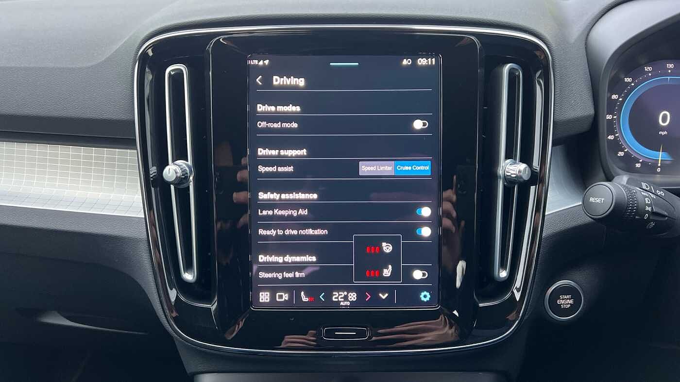 Used Volvo XC40 2023 for sale - 76730762: Photo 16