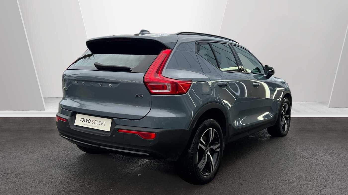 Used Volvo XC40 2023 for sale - 76730762: Photo 2