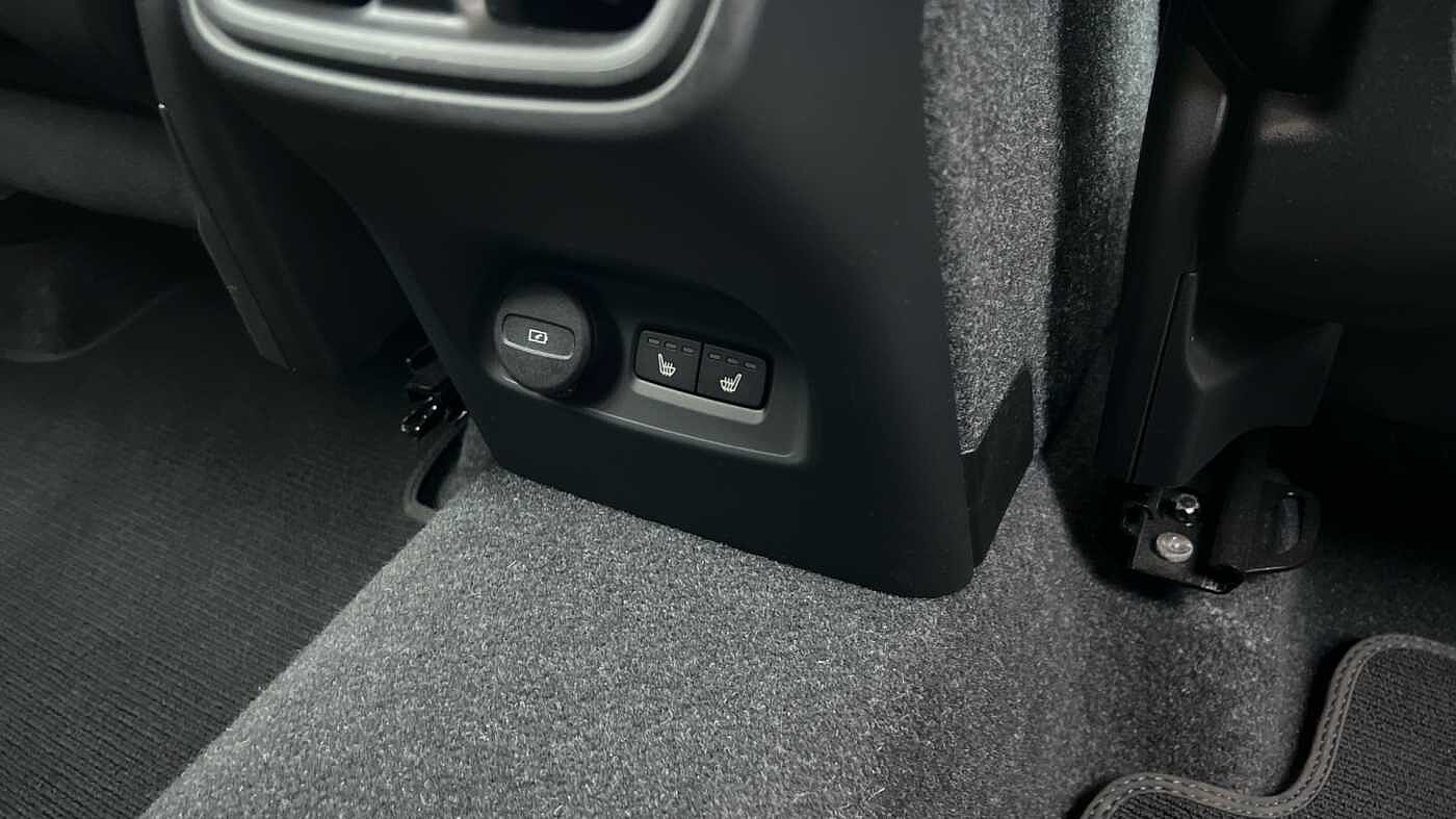 Used Volvo XC40 2023 for sale - 76730762: Photo 29