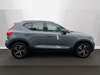 Used Volvo XC40 2023 for sale - 76730762: Photo