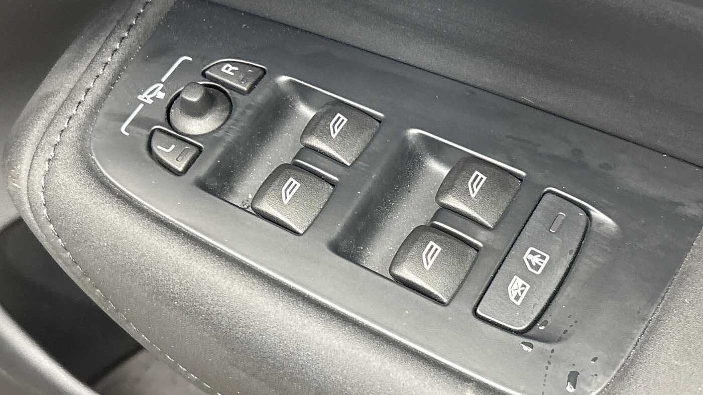 Used Volvo XC60 2025 for sale - 77539462: Photo 24