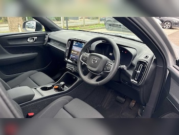 Used Volvo EX40 2025 for sale - 76434302: Photo