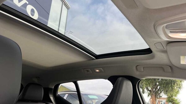 Used Volvo XC40 2025 for sale - 76202355: Photo 13