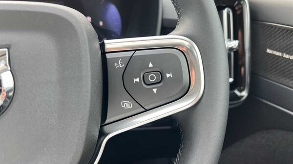 Used Volvo XC40 2025 for sale - 76202355: Photo 18