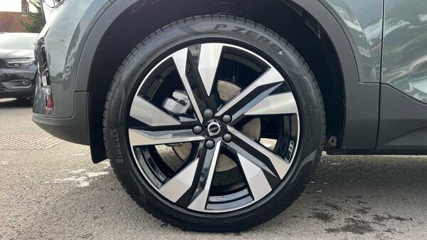 Used Volvo XC40 2025 for sale - 76202355: Photo 5