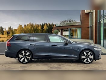 Used Volvo V60 2025 for sale - 78493273: Photo