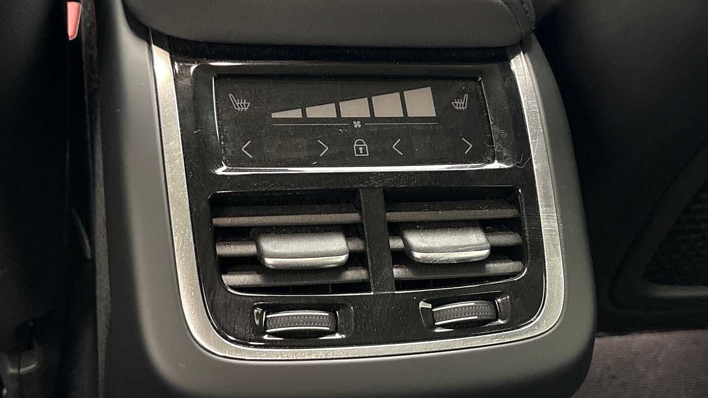 Used Volvo XC60 2025 for sale - 77145337: Photo 17