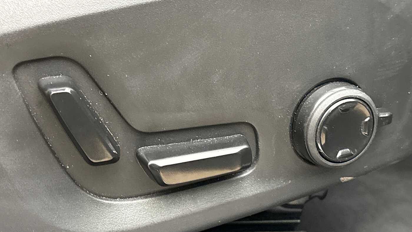 Used Volvo XC60 2025 for sale - 77145337: Photo 27