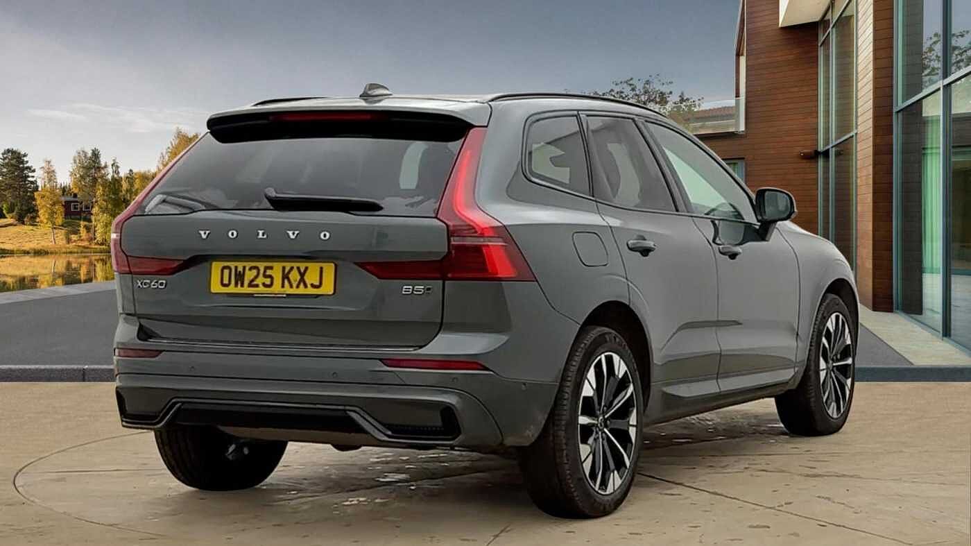 Used Volvo XC60 2025 for sale - 77145337: Photo 3