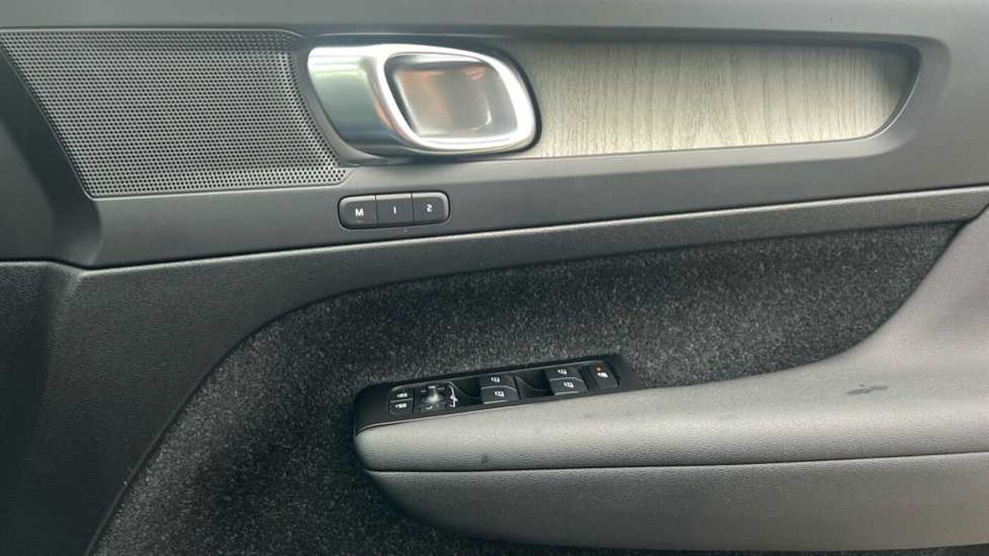 Used Volvo XC40 2021 for sale - 76856274: Photo 12