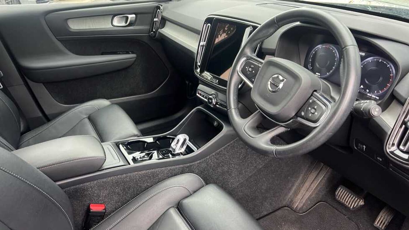 Used Volvo XC40 2021 for sale - 76856274: Photo 3